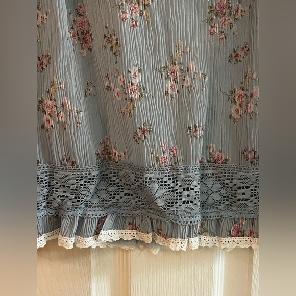 POL-Women’s NWOT Sleeveless Lace Trim Blouse - Blue, White and Floral size S - Picture 5 of 10